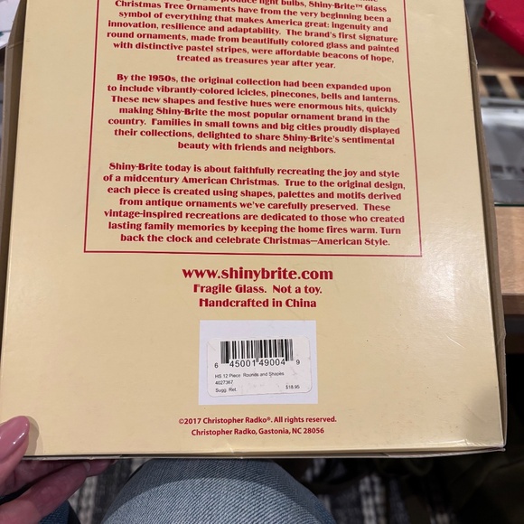 New 2017 Radko Shiny Brite glass ornaments - Picture 6 of 6